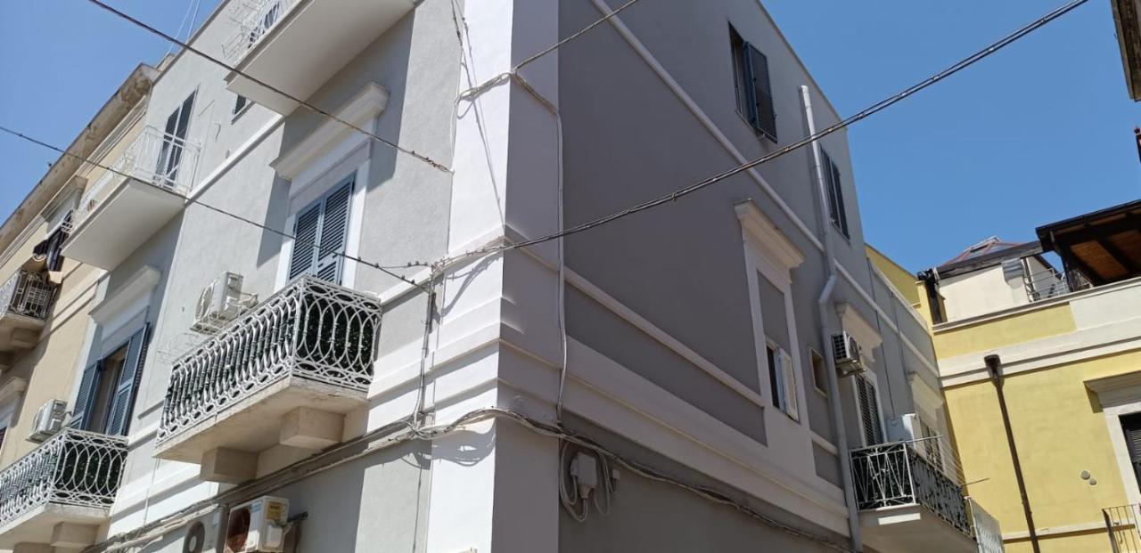 B&B La Reggia Del Sol Trani Exterior foto